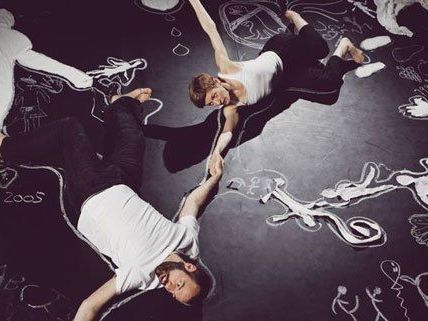 "Chalk about" heißt die Produktion des Tanzfestivals, aus der dieses Bild stammt.