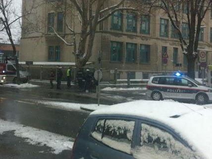 Am Freitagmittag kam es auf der Siemensstraße zu einem Verkehrsunfall.