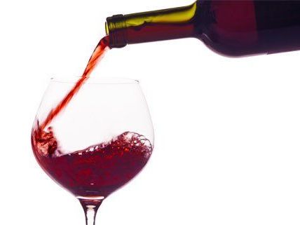Der Betrüger hatte dem Weinhändler falschen Bordeaux verkauft. Der Betrüger hatte dem Weinhändler falschen Bordeaux verkauft.