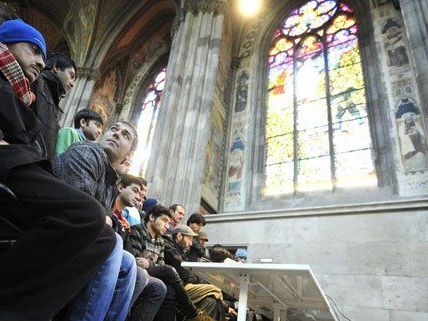 Asyl: Protest 2 - Flüchtlingssprecher in Schubhaft genommen Asyl: Protest 2 - Flüchtlingssprecher in Schubhaft genommen