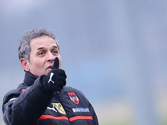 Teamchef Koller ist sich des Pflichtsiegs bewusst Teamchef Koller ist sich des Pflichtsiegs bewusst