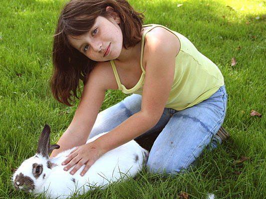 Viele Kinder wünschen sich zu Ostern einen Vierbeiner - doch Tiere sind kein Spielzeug