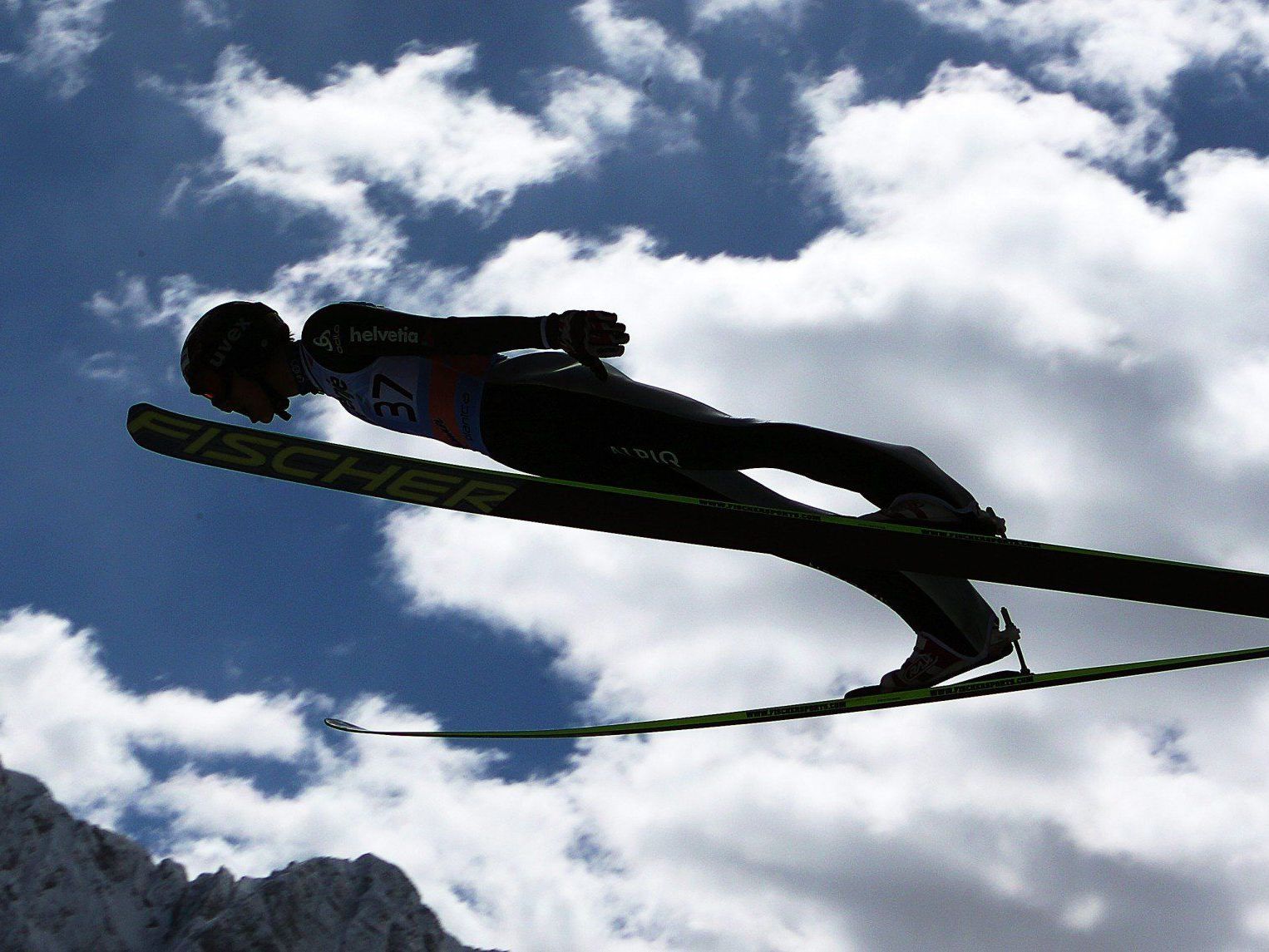 Schlierenzauer will auch kleine Kristallkugel - Tiroler peilt in Planica 50. Weltcupsieg an Schlierenzauer will auch kleine Kristallkugel - Tiroler peilt in Planica 50. Weltcupsieg an