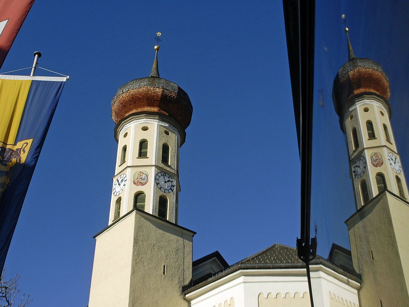 Die Pfarre Schruns lädt am 29. März 2013 zu Kreuzwegandacht und Karfreitagsliturgie in die Pfarrkirche. Die Pfarre Schruns lädt am 29. März 2013 zu Kreuzwegandacht und Karfreitagsliturgie in die Pfarrkirche.