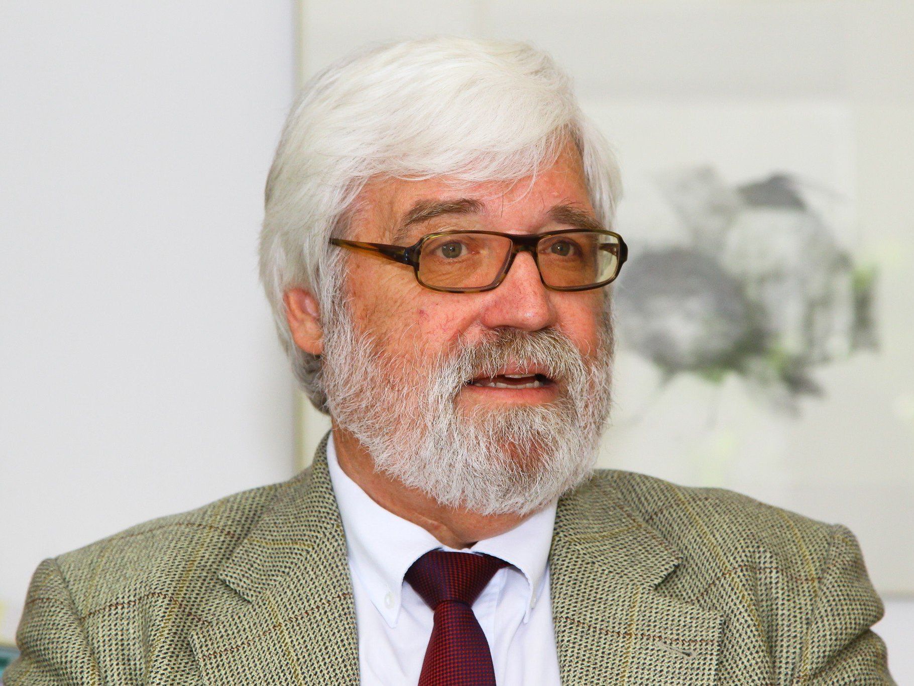 Grubhofer hofft im Fall der vom Land bisher zurückgehaltenen Strukturförderung "auf eine Regierungs-, nicht auf eine Verwaltungsentscheidung". Grubhofer hofft im Fall der vom Land bisher zurückgehaltenen Strukturförderung "auf eine Regierungs-, nicht auf eine Verwaltungsentscheidung".