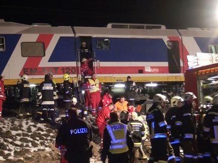 Eisenbahnunglück in NÖ - Fahrdienstleiter des Bahnhofs angezeigt Eisenbahnunglück in NÖ - Fahrdienstleiter des Bahnhofs angezeigt