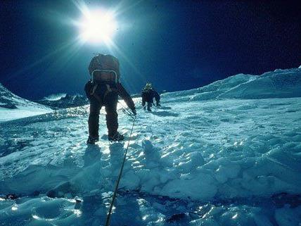 Reinhold Messner berichtet von der spannenden Welt der Pole.