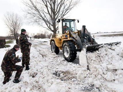 In Österreich hatte das Schneechaos in Ungarn am Wochenende Auswirkungen.