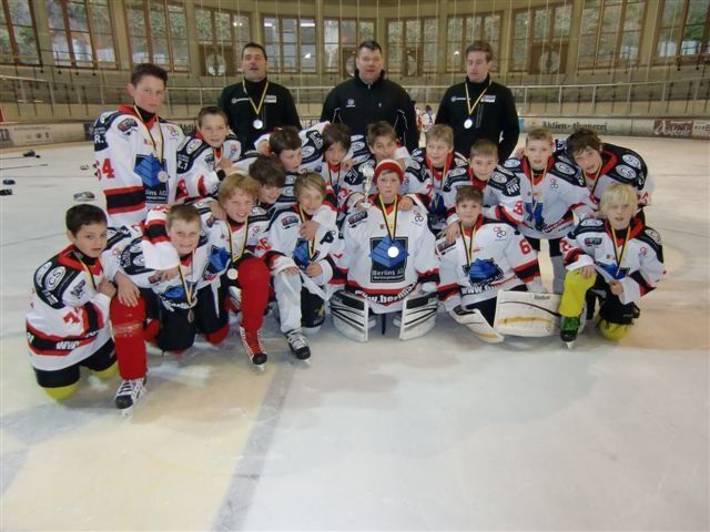 Zweiter Platz für die U-11-Landesauswahl beim Turnier in Füssen. Zweiter Platz für die U-11-Landesauswahl beim Turnier in Füssen.