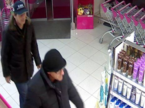 Mitte März wurde eine BIPA-Filiale in Wien-Fünfhaus überfallen. Mitte März wurde eine BIPA-Filiale in Wien-Fünfhaus überfallen.