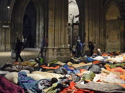 Am Sonntag haben die Flüchtlinge die Votivkirche verlassen.