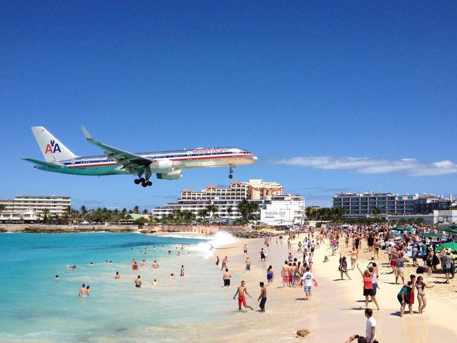 Princess Juliana International Airport auf St. Maarten in der Karibik. Princess Juliana International Airport auf St. Maarten in der Karibik.