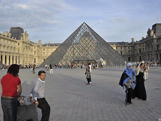 Kriminelle im Louvre werden immer aggressiver Kriminelle im Louvre werden immer aggressiver