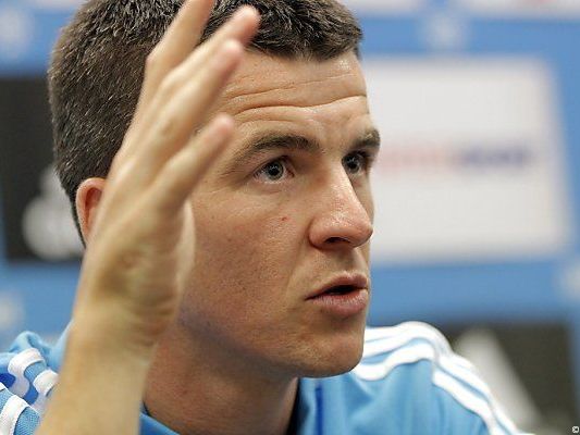 Joey Barton im Disput mit Thiago Silva Joey Barton im Disput mit Thiago Silva