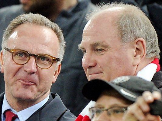 Führung stolz auf die Mannschaft Führung stolz auf die Mannschaft