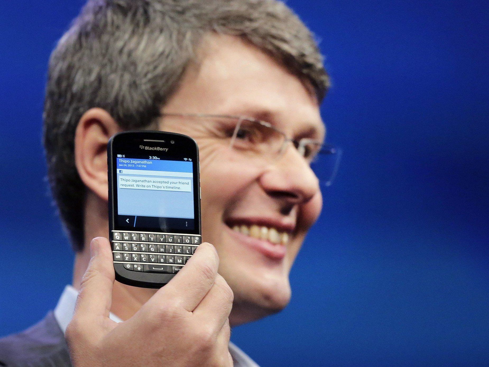 Blackberry-Chef Thorsten Heins: Maximal noch großes Disply am Arbeitsplatz nötig. Blackberry-Chef Thorsten Heins: Maximal noch großes Disply am Arbeitsplatz nötig.