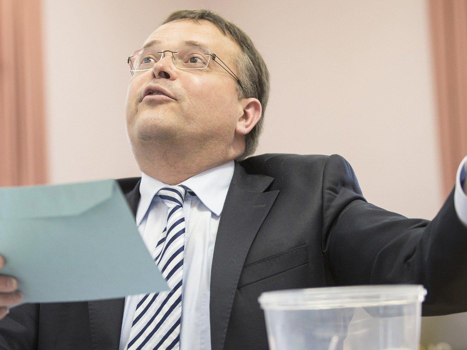 FPÖ: Gerald Hauser konnte bei der Landtagswahl in Tirol sein Ziel von 15 Prozent nicht erreichen.