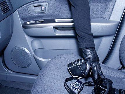 Drei Männer wurden bei einem Auto-Einbruch in Ottakring überrascht Drei Männer wurden bei einem Auto-Einbruch in Ottakring überrascht