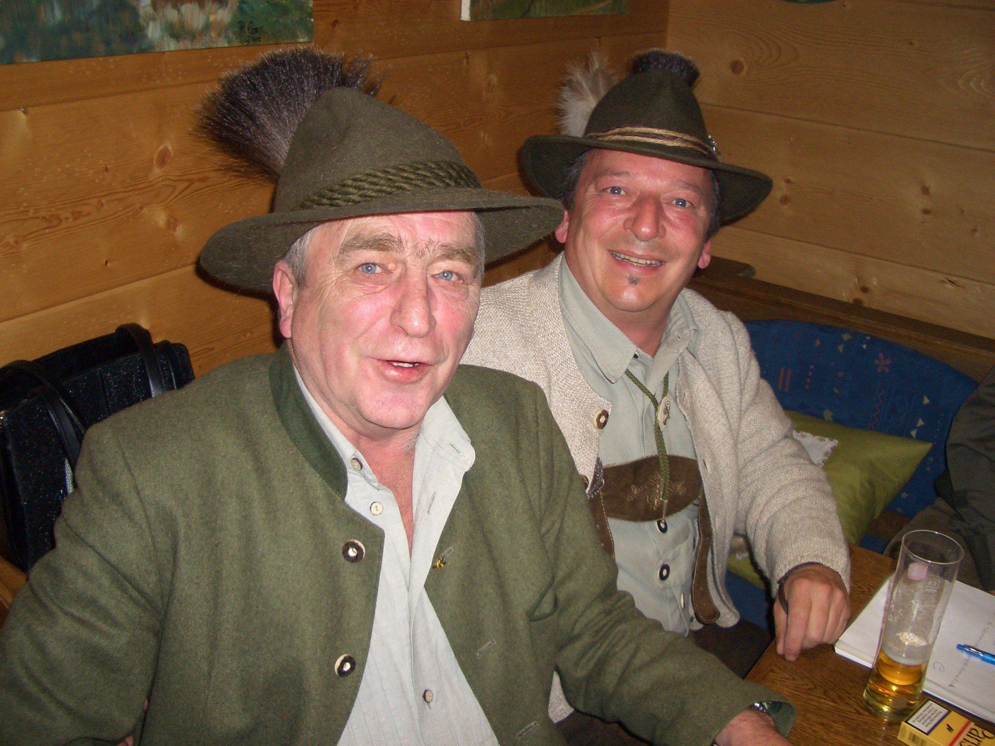 Jägerstammtisch-Obmann Gerhard Salcher und sein Stellvertreter Thomas Gebhard (v.l.) Jägerstammtisch-Obmann Gerhard Salcher und sein Stellvertreter Thomas Gebhard (v.l.)