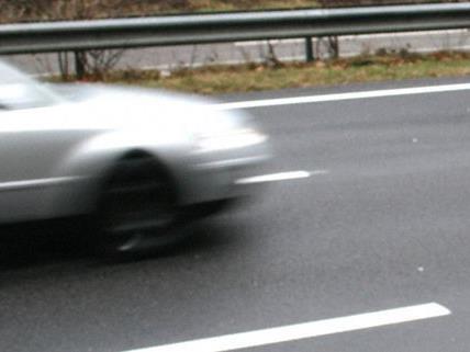 Exzessive Tempoüberschreitung auf A2 in NÖ - Führerscheinabnahme