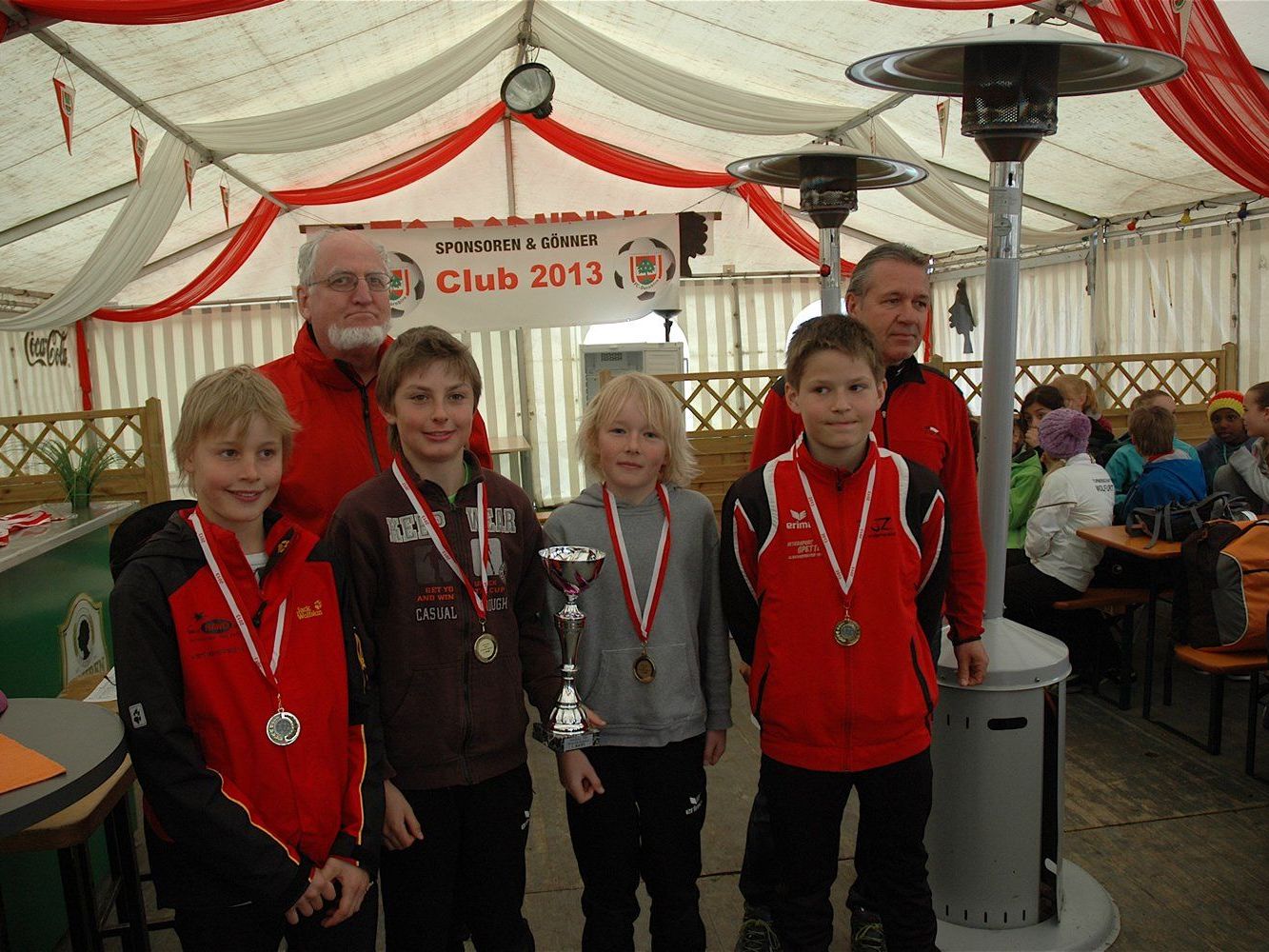 Hittisauer Siegerteam: Mathias Metzler, Cornelius Nenning, Elias Maurer und Daniel Astner. Hittisauer Siegerteam: Mathias Metzler, Cornelius Nenning, Elias Maurer und Daniel Astner.
