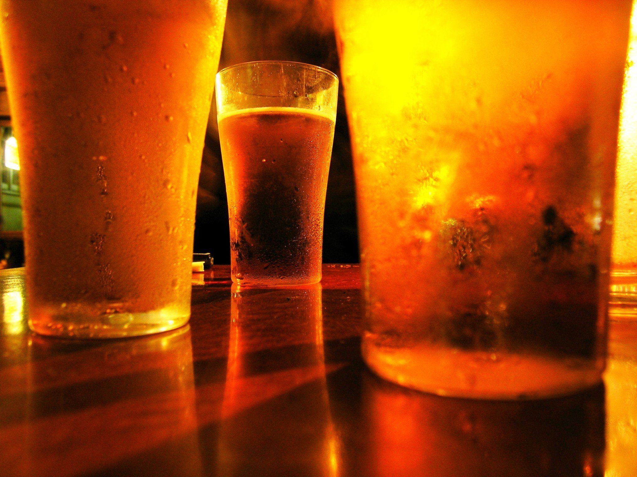 Bier: Auch ohne Wirkung von Alkohol wird Glückshormon ausgeschüttet. Bier: Auch ohne Wirkung von Alkohol wird Glückshormon ausgeschüttet.