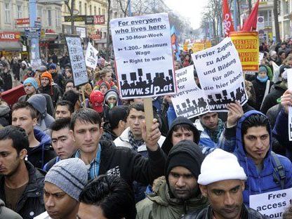 Erneut wollen die Votivkirchen-Flüchtlinge demonstrieren. Erneut wollen die Votivkirchen-Flüchtlinge demonstrieren.