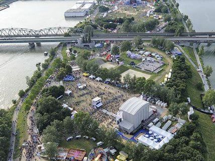 Vom 21. bis 23. Juni findet in Wien das 30. Donauinselfest statt. Vom 21. bis 23. Juni findet in Wien das 30. Donauinselfest statt.