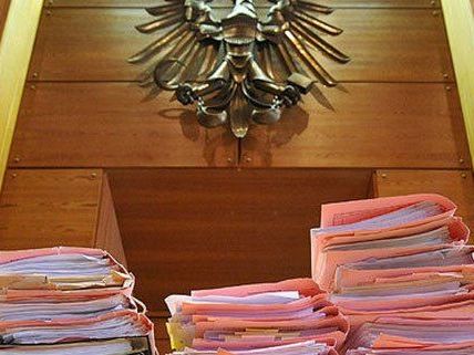 Der Mitangeklagte im Wiener Islamisten-Prozess bestreitet Beteiligung. Der Mitangeklagte im Wiener Islamisten-Prozess bestreitet Beteiligung.