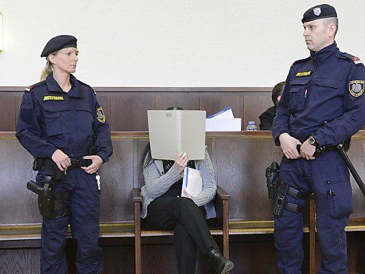 Arsen-Morde: Zweiter Prozesstag in Krems. Arsen-Morde: Zweiter Prozesstag in Krems.