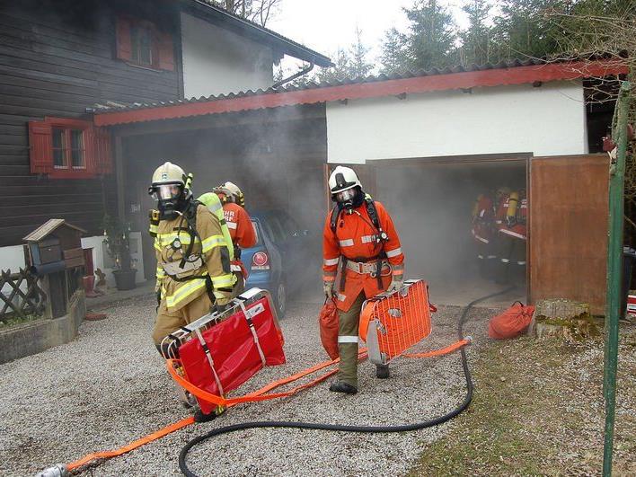 Bei der Übung sollte die Zusammenarbeit zwischen den Feuerwehren trainiert werden.