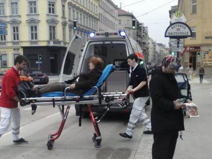 Eine 79-Jährige stürzte am Freitag in der Lugner City.