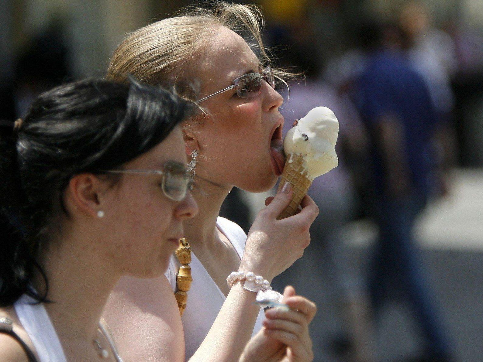 Der verregnete Mai ist in Wien verantwortlich für leere Eissalons.