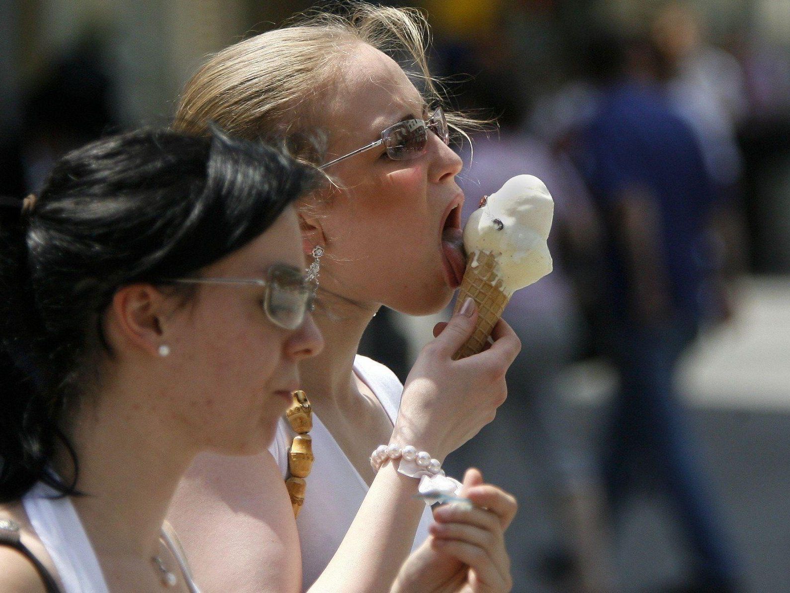 Der verregnete Mai ist in Wien verantwortlich für leere Eissalons.