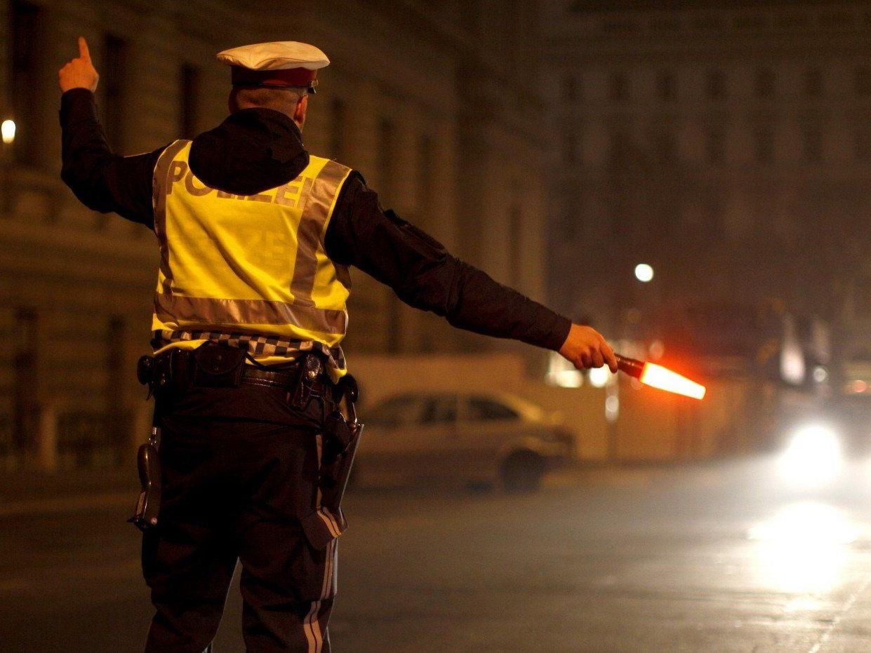 Ein Polizist kassierte in Wien Geld für Strafmandate und steckte es in die eigene Tasche.