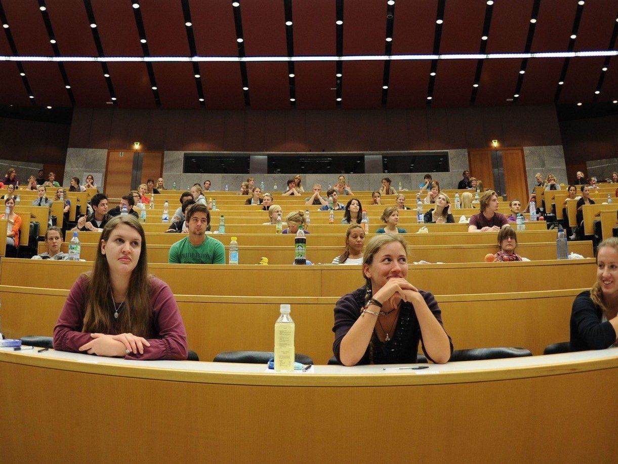 Mögliche Aufnahmeprüfungen an österreichischen Unis Mögliche Aufnahmeprüfungen an österreichischen Unis