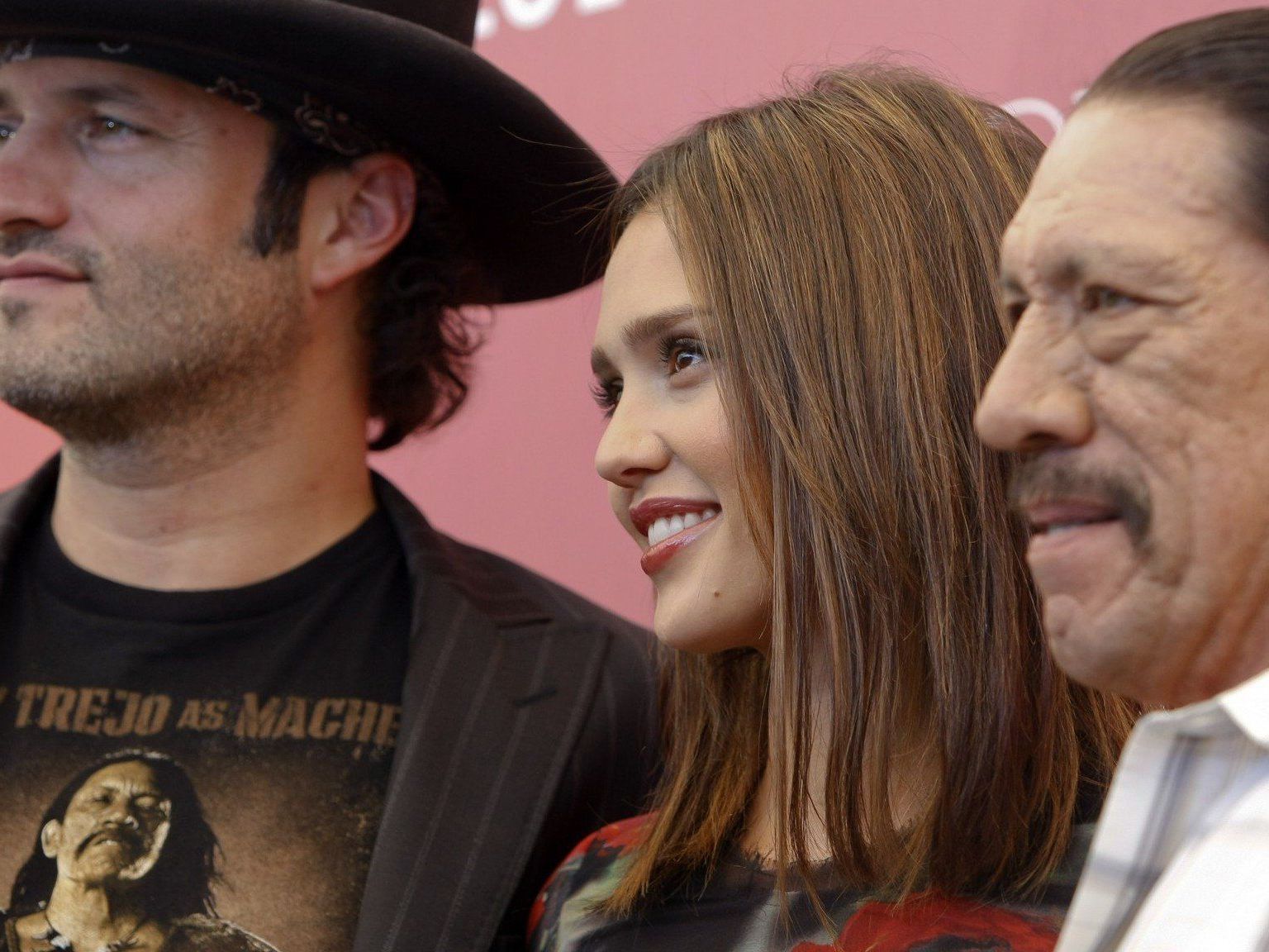 Robert Rodriguez bringt einen zweiten Teil von "Machete" in die Kinos. Robert Rodriguez bringt einen zweiten Teil von "Machete" in die Kinos.
