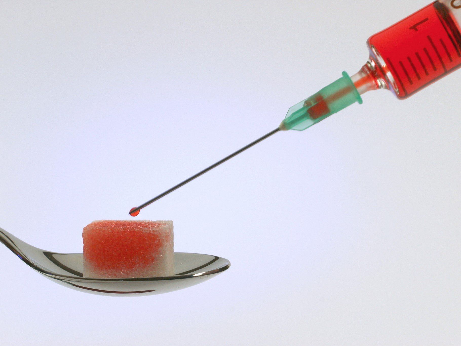 Das Nanonetzwerk reguliert den Blutzuckerspiegel völiig autonom. Das Nanonetzwerk reguliert den Blutzuckerspiegel völiig autonom.