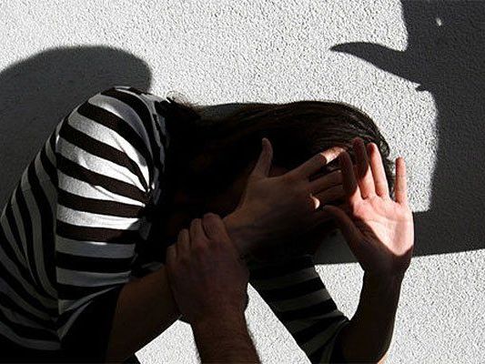 Eine Frau wurde in Penzing auf offener Straße geschlagen Eine Frau wurde in Penzing auf offener Straße geschlagen