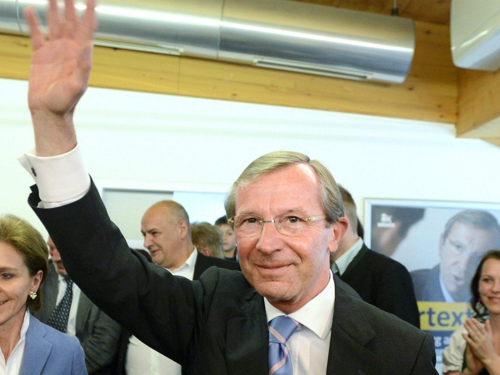 Wilfried Haslauer will nach der Landtagswahl in Salzburg mit allen Parteien sprechen. Wilfried Haslauer will nach der Landtagswahl in Salzburg mit allen Parteien sprechen.