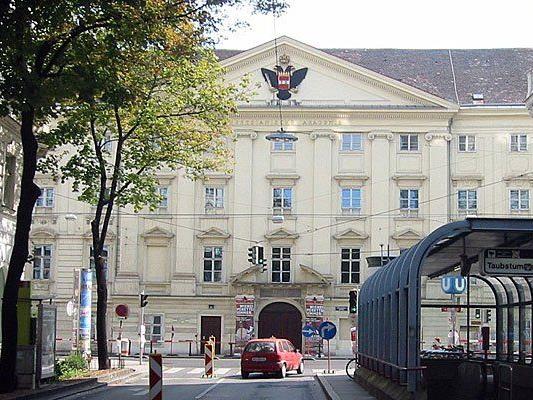 Am Wiener Theresianum sprang eine Schülerin aus einem Fenster
