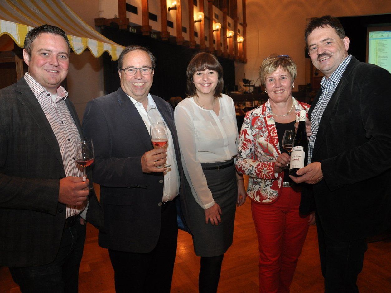 Josef Dockner, Walter Pfanner, Claudia Pfanner, Marieluise Dietrich und Sepp Dockner. Josef Dockner, Walter Pfanner, Claudia Pfanner, Marieluise Dietrich und Sepp Dockner.