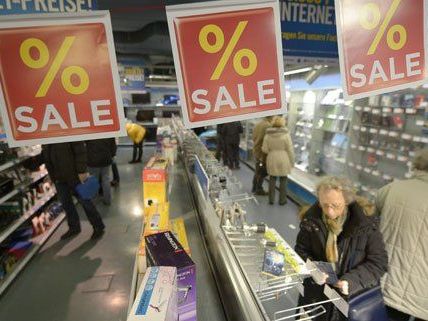 Bereits in den kommenden Tagen wird es bei Niedermeyer einen Abverkauf geben. Bereits in den kommenden Tagen wird es bei Niedermeyer einen Abverkauf geben.