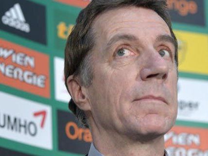 Rapid Sportdirektor Helmut Schulte möchte bis zum Trainingsbeginn drei Neuverpflichtungen. Rapid Sportdirektor Helmut Schulte möchte bis zum Trainingsbeginn drei Neuverpflichtungen.