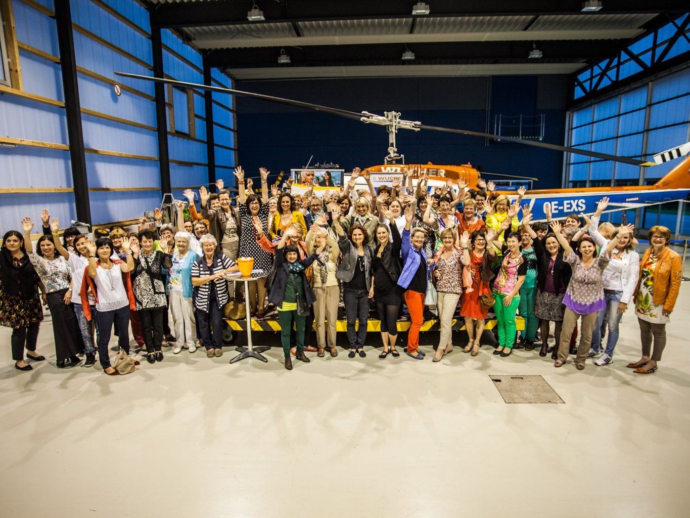 Gruppenbild mit den Besucherinnen Gruppenbild mit den Besucherinnen