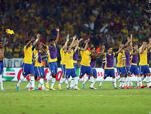 "Selecao" greift nach dem Titel "Selecao" greift nach dem Titel