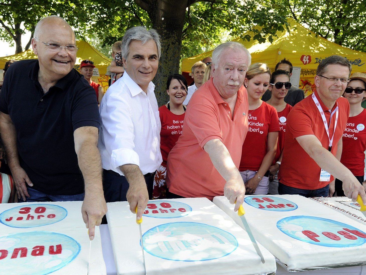 Torte zum 30. Donauinselfest. Torte zum 30. Donauinselfest.
