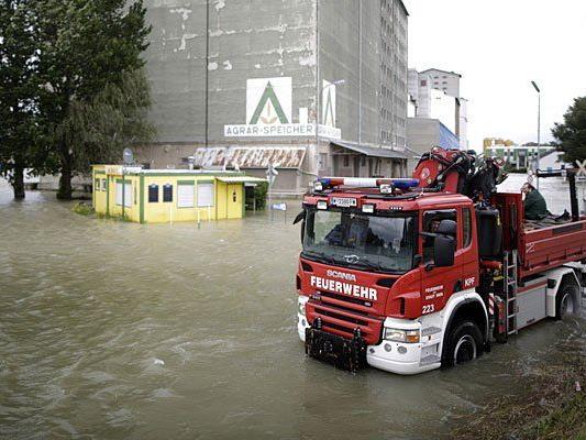 Die Hochwasser-Lage am Alberner Hafen: Besserung ist in Sicht