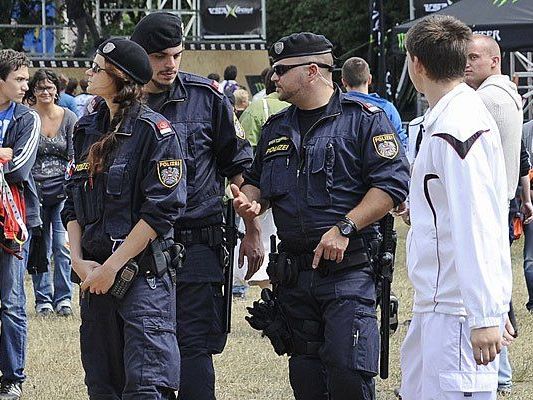 Beim Donauinselfest ist die Polizei alljährlich im Großeinsatz Beim Donauinselfest ist die Polizei alljährlich im Großeinsatz