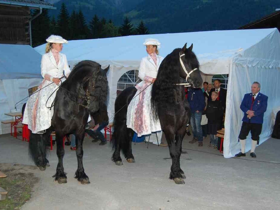 Das „Balletto a Cavallo“ begeistert mit seinem Auftritt. Das „Balletto a Cavallo“ begeistert mit seinem Auftritt.